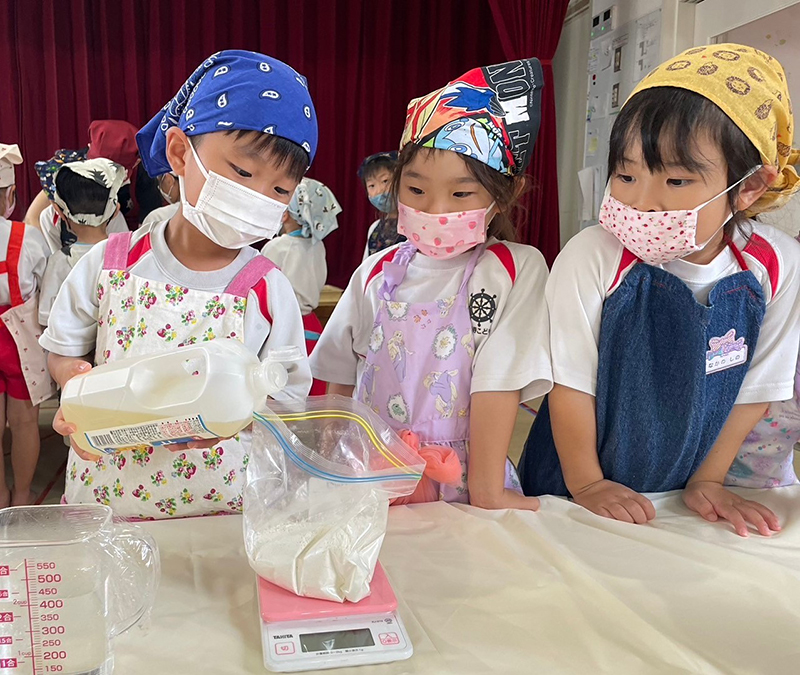 令和6年度 7月 食育活動「ピザ作り」