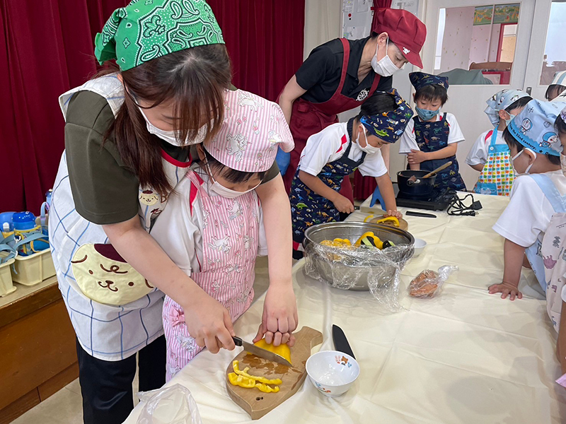 令和6年度 7月 食育活動「ピザ作り」