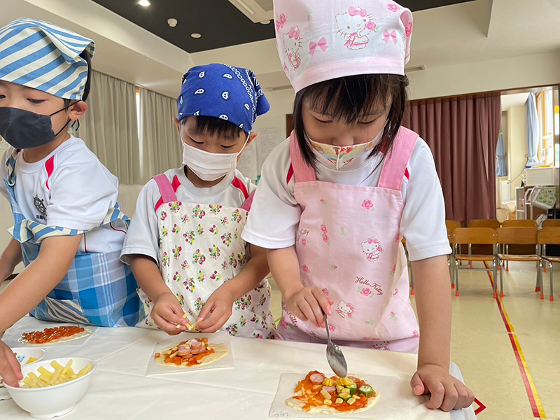 令和6年度 7月 食育活動「ピザ作り」