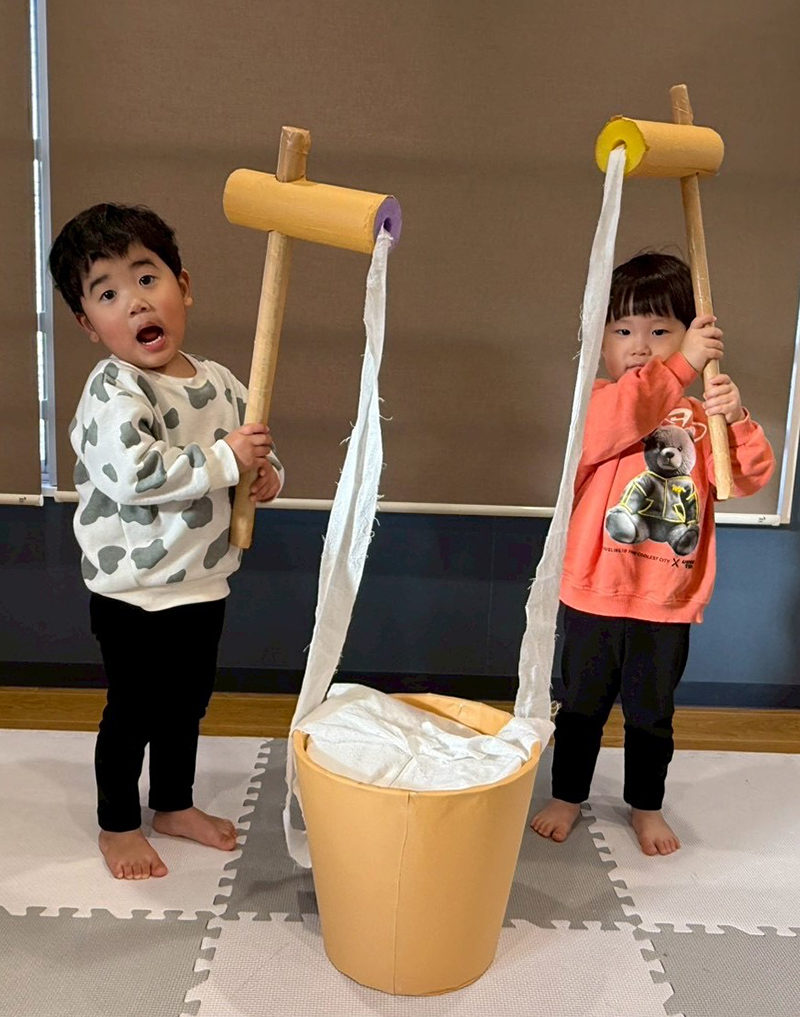 �ߘa7�N�x 1��  �܂������E�Ђ߂����ۈ牀�u�����V�сv